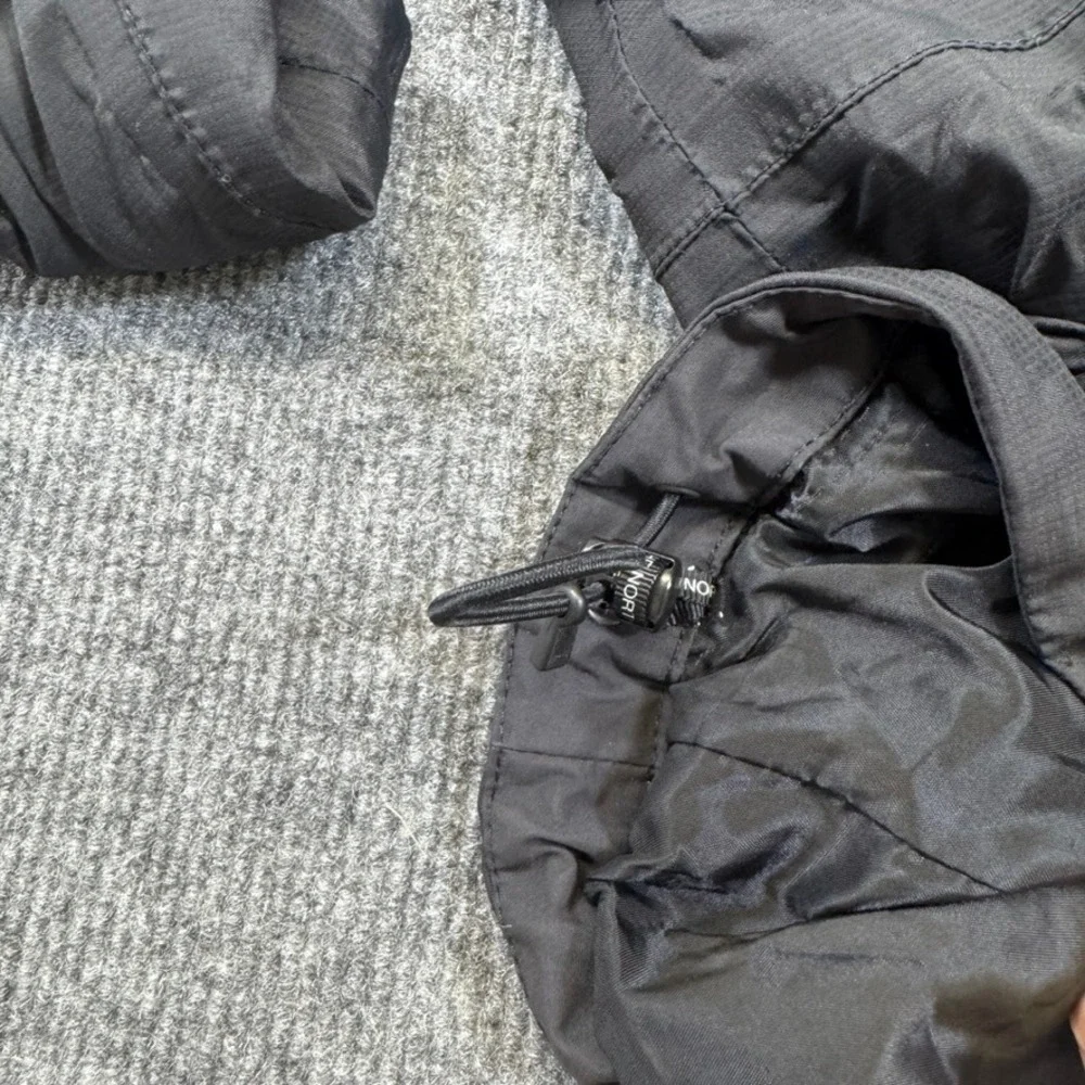 The North Face HyVent Rain Jacket Mens XL Black Waterproof Ripstop Parka Coat